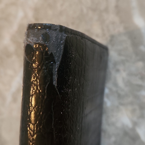 PRADA WALLET FAIR CONDITION - Picture 5 of 11